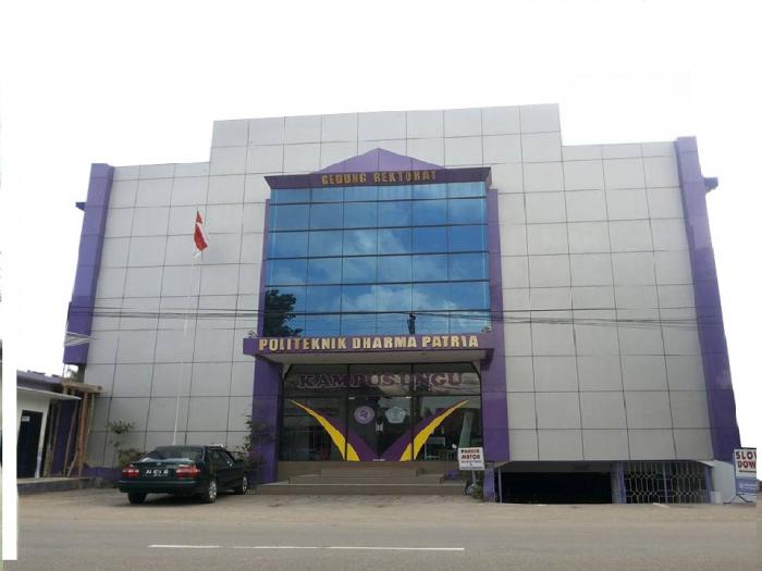 Politeknik Dharma Patria â€” campus building